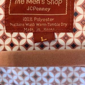 70’s vintage polyester men’s large shirt.